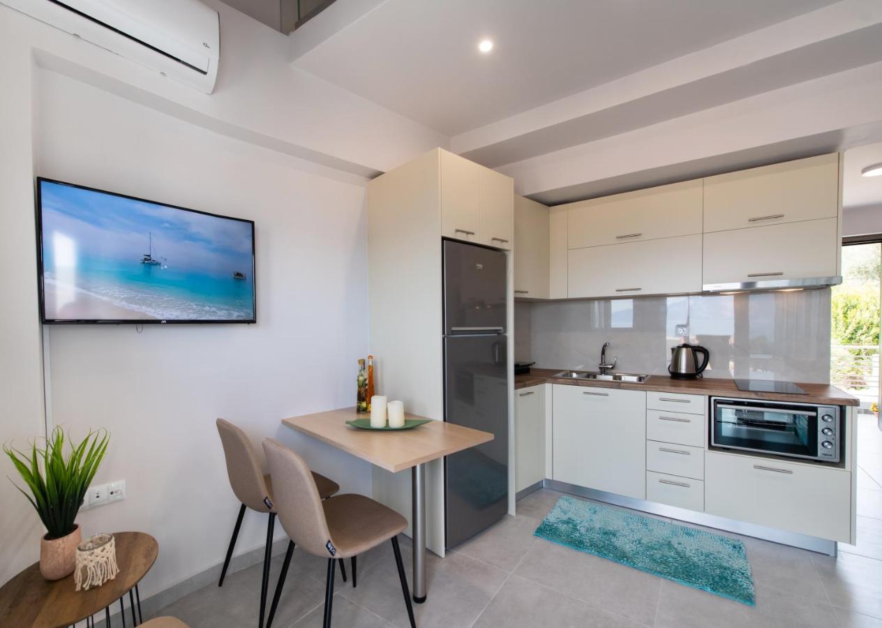 Above Blue Maisonettes Grey Diamond Nikiana Exterior foto