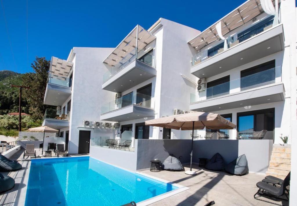 Above Blue Maisonettes Grey Diamond Nikiana Exterior foto